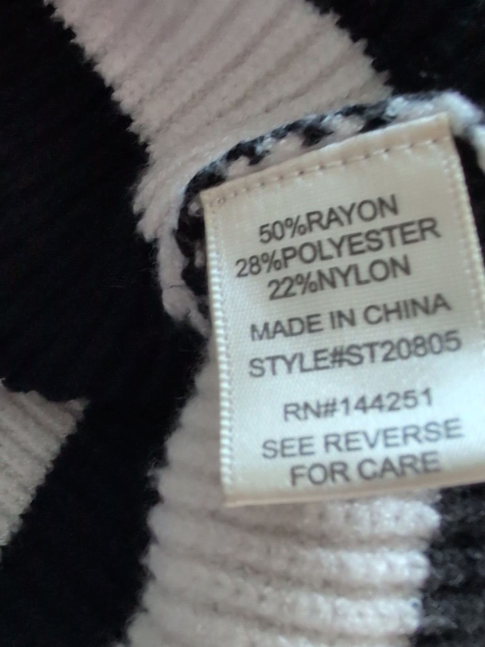 Sincerely Jules Black And White Striped Knit Cropped Sweater Large - Picture 6 of 7